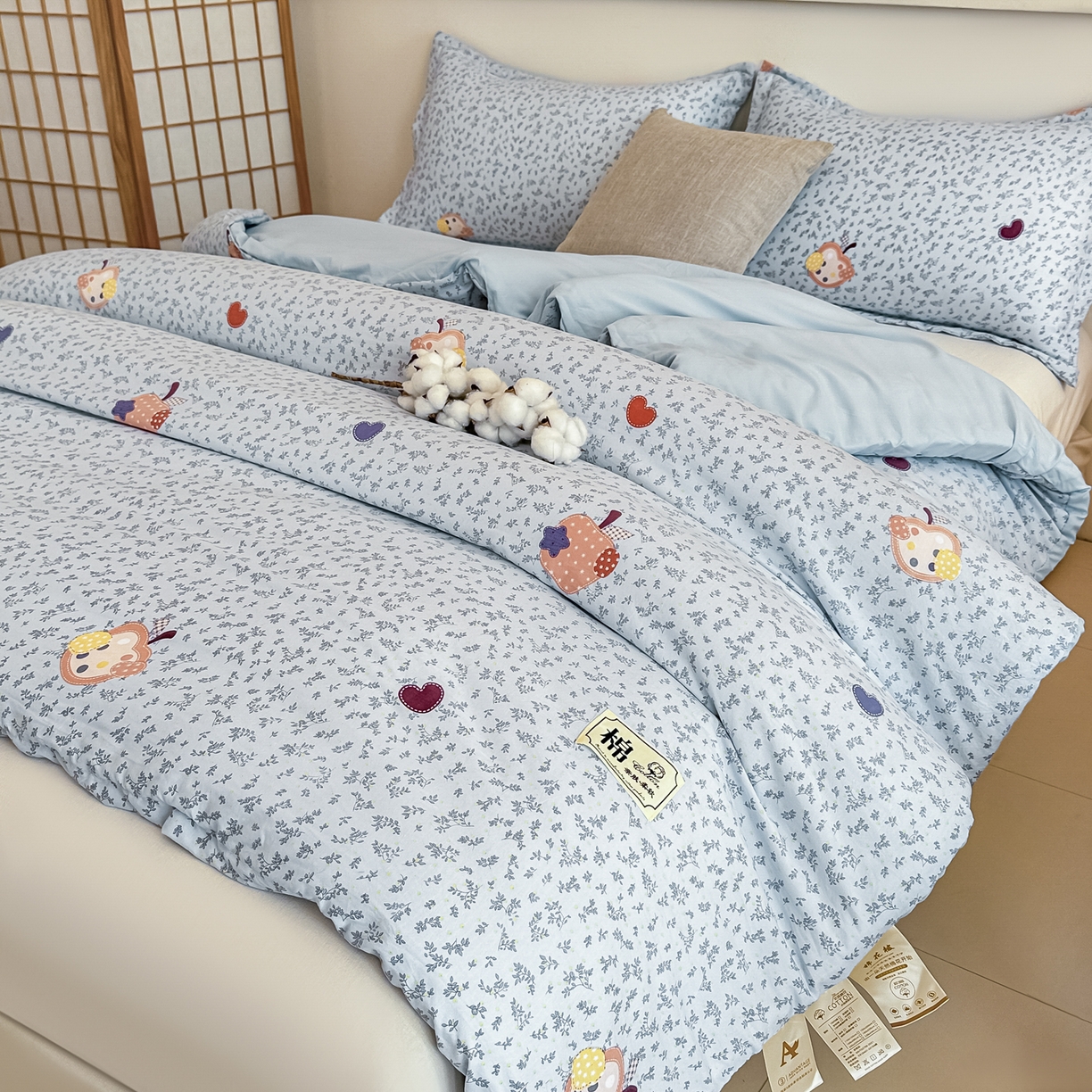 91家纺网 家纺一手货源 找家纺 好欣怡家纺 2026新款A类新疆棉花被可拆洗无印风格子水洗棉棉花被芯冬被学生四季被 奇趣苹果