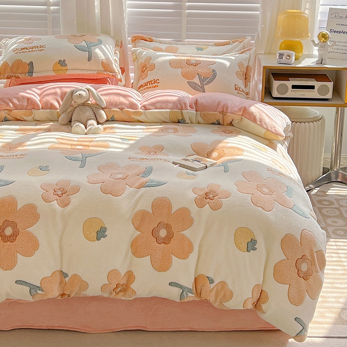 91家纺网 家纺一手货源 找家纺 梵克保罗 2025秋冬新品立体雪花绒单被套牛奶绒法莱绒雕花绒兔毛卡通四件套学生季三件套 繁花