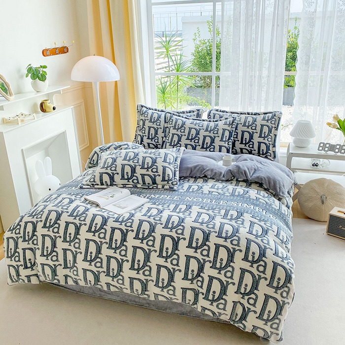 91家纺网 家纺一手货源 找家纺 梵克保罗 2025秋冬新品立体雪花绒单被套牛奶绒法莱绒雕花绒兔毛卡通四件套学生季三件套 迪澳