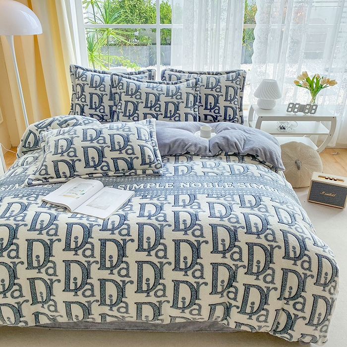 91家纺网 家纺一手货源 找家纺 梵克保罗 2025秋冬新品立体雪花绒单被套牛奶绒法莱绒雕花绒兔毛卡通四件套学生季三件套 迪澳