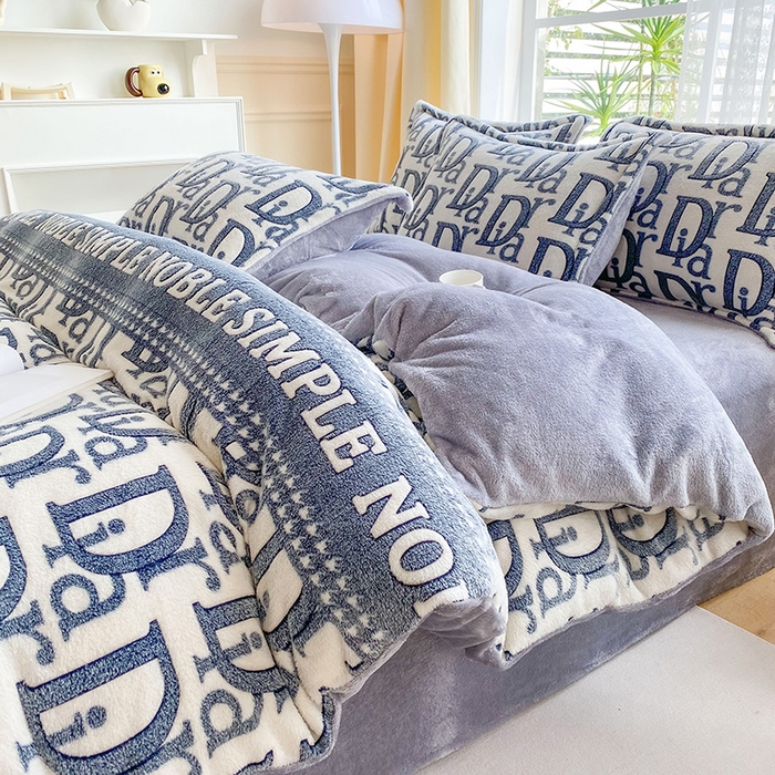 91家纺网 家纺一手货源 找家纺 梵克保罗 2025秋冬新品立体雪花绒单被套牛奶绒法莱绒雕花绒兔毛卡通四件套学生季三件套 迪澳