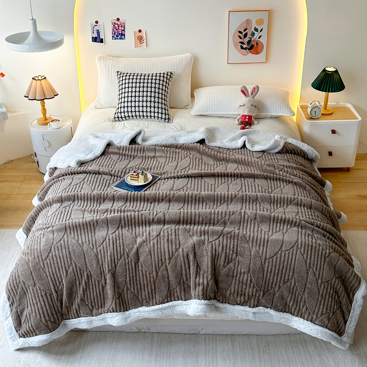 91家纺网 家纺一手货源 找家纺 （总）悦织湾家纺 2025新款塔芙绒羊羔绒舒棉绒毛毯叶子系列