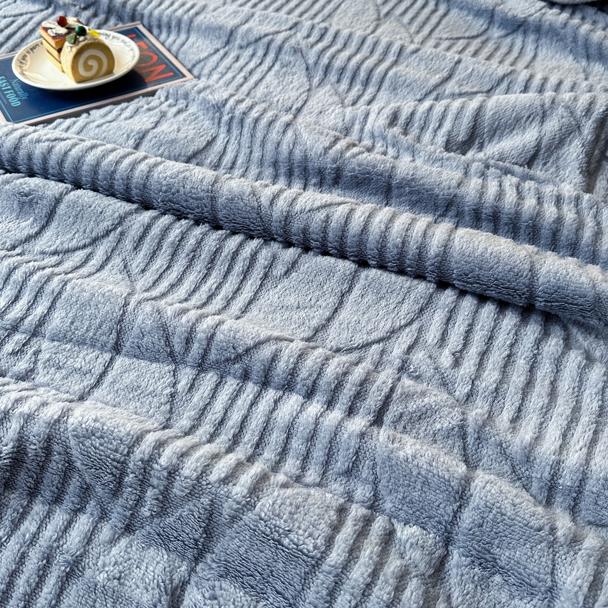 91家纺网 家纺一手货源 找家纺 （总）悦织湾家纺 2025新款塔芙绒羊羔绒舒棉绒毛毯叶子系列