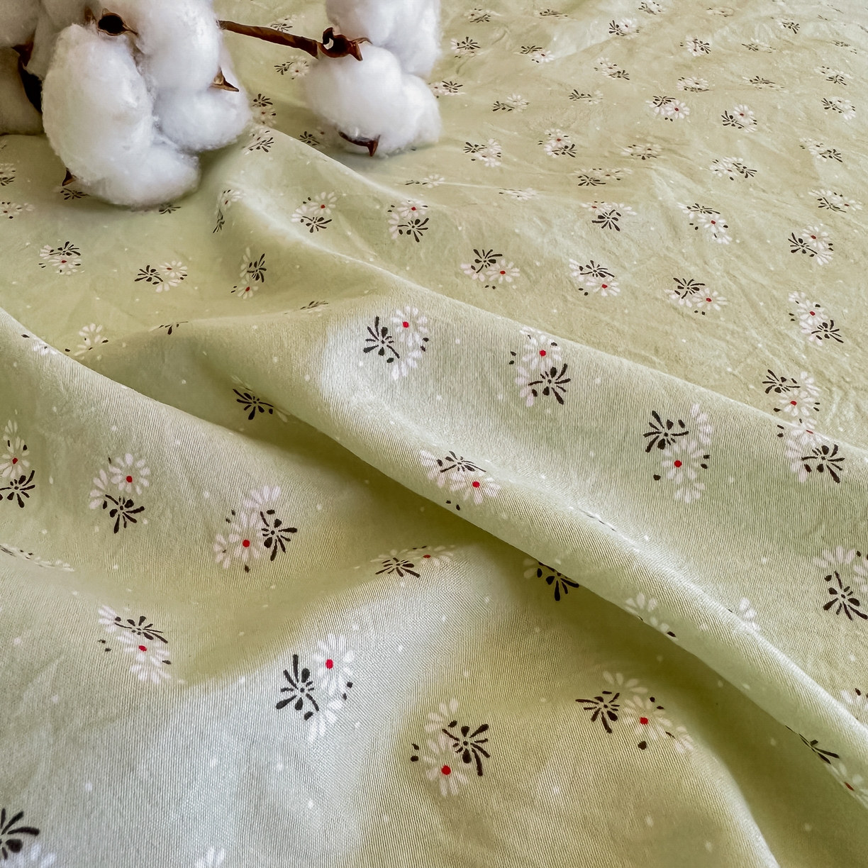 91家纺网 家纺一手货源 找家纺 好欣怡家纺 2026新款A类新疆棉花被可拆洗无印风格子水洗棉棉花被芯冬被学生四季被 小雏菊-绿