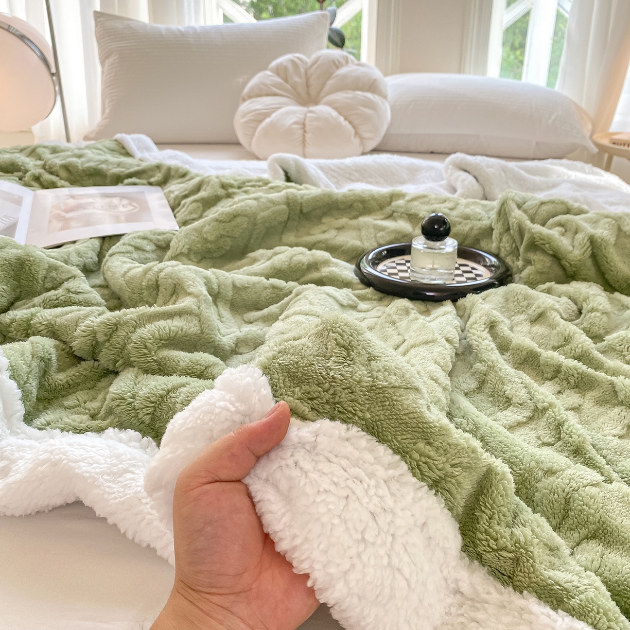 91家纺网 家纺一手货源 找家纺 （总）悦织湾家纺 2025新款塔芙绒羊羔绒舒棉绒毛毯麻花格系列