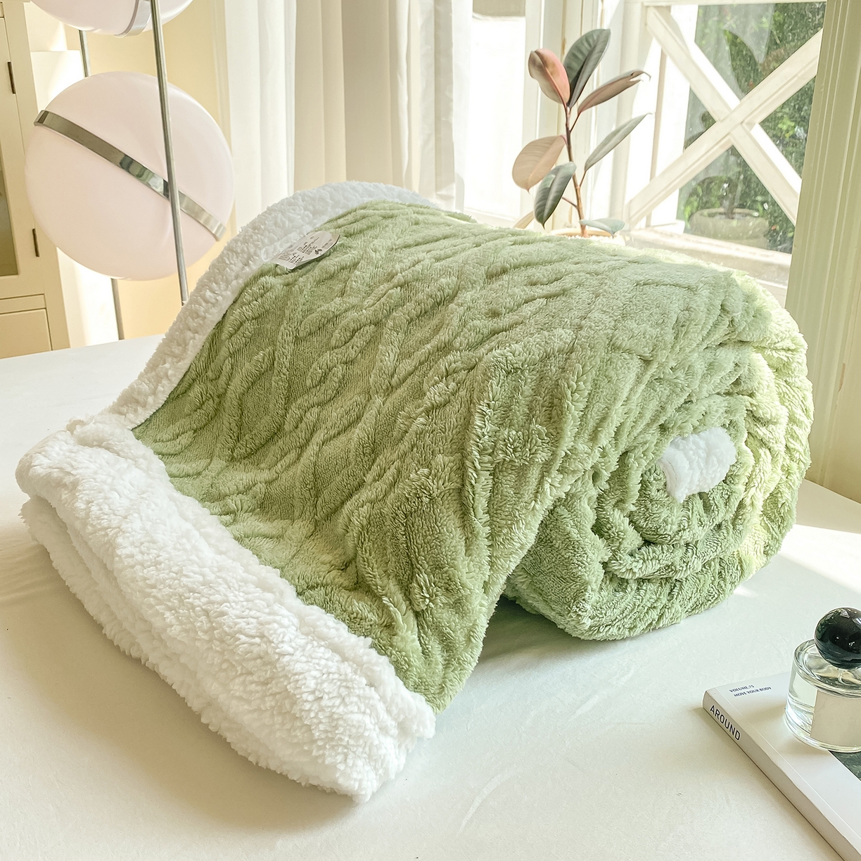 91家纺网 家纺一手货源 找家纺 悦织湾家纺 2025新款塔芙绒羊羔绒舒棉绒毛毯麻花格系列 麻花格-草绿
