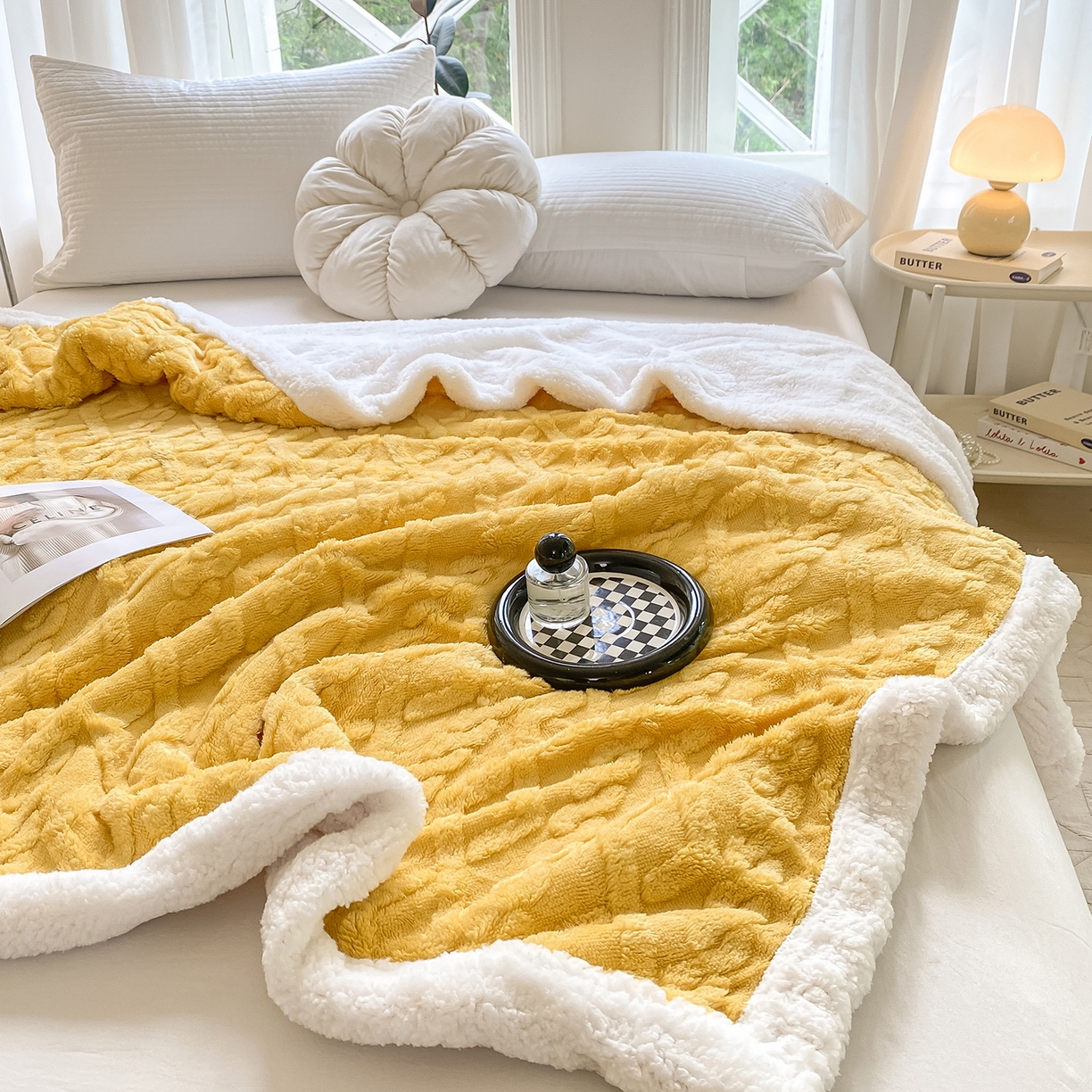 91家纺网 家纺一手货源 找家纺 悦织湾家纺 2025新款塔芙绒羊羔绒舒棉绒毛毯麻花格系列 麻花格-黄色