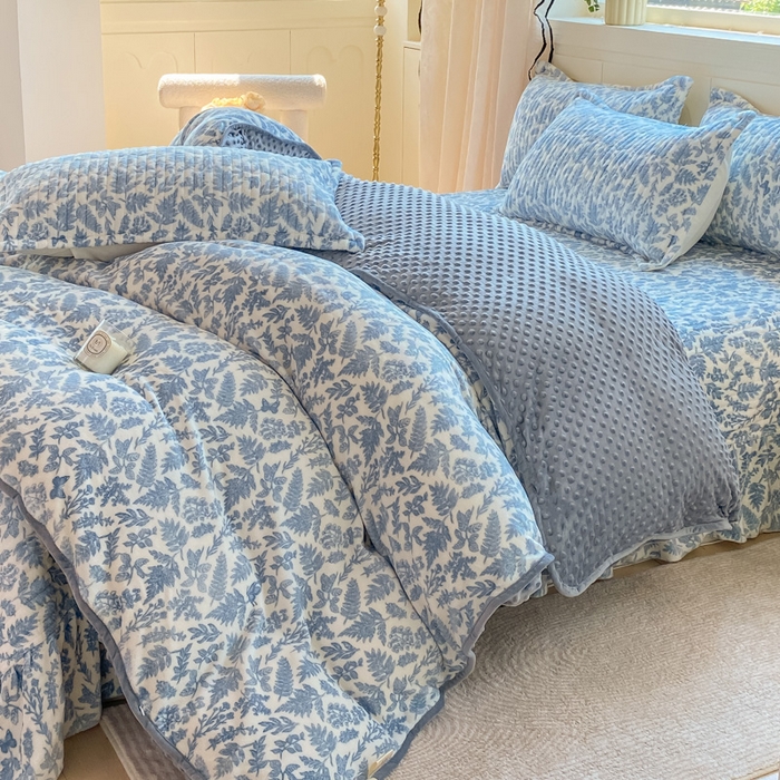 91家纺网 家纺一手货源 找家纺 梦可莱家居 2025秋冬新品豆豆绒床盖大花边四件套兰芝