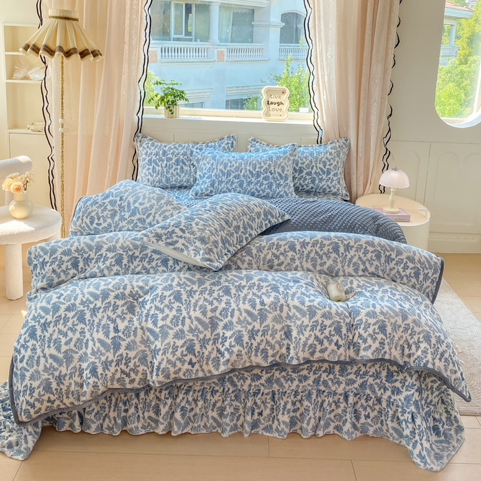 91家纺网 家纺一手货源 找家纺 梦可莱家居 2025秋冬新品豆豆绒床盖大花边四件套兰芝