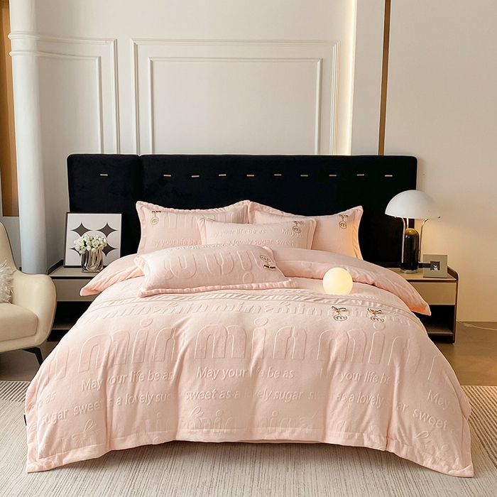 梵克保罗 2025新款法式轻奢全消光牛奶绒雕花打裥刺绣贴布绣MIU四件套-缪斯（带包装） 缪斯-宁静粉