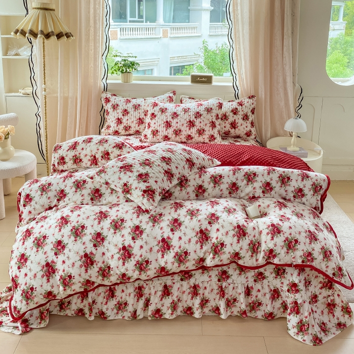 91家纺网 家纺一手货源 找家纺 梦可莱家居 2025秋冬新品豆豆绒床盖大花边四件套梨花落