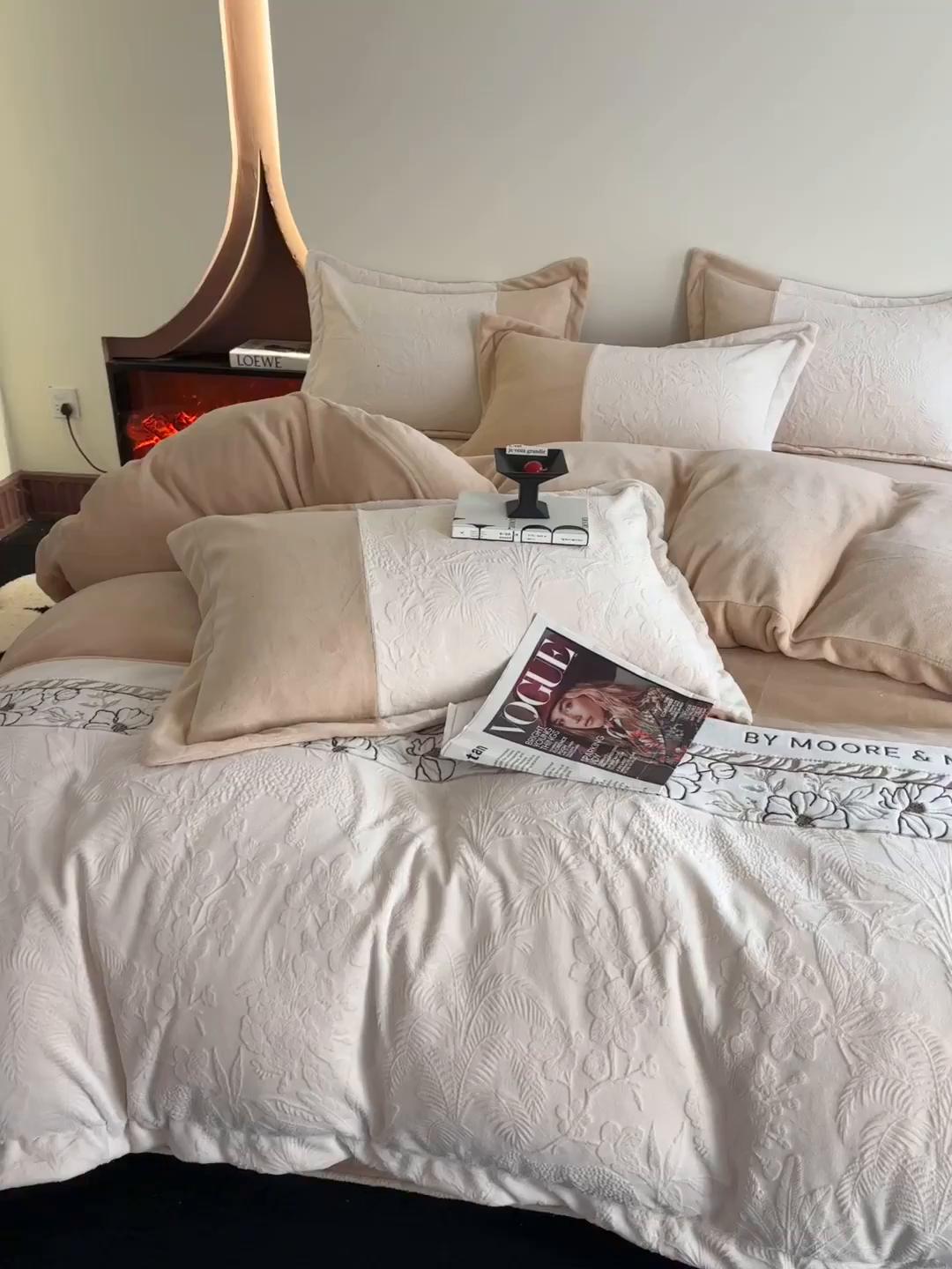 91家纺网 家纺一手货源 找家纺 （总）梵克保罗 2025新款法式轻奢全消光牛奶绒雕花拼接刺绣四件套-丛林猎豹（含无纺布包装）