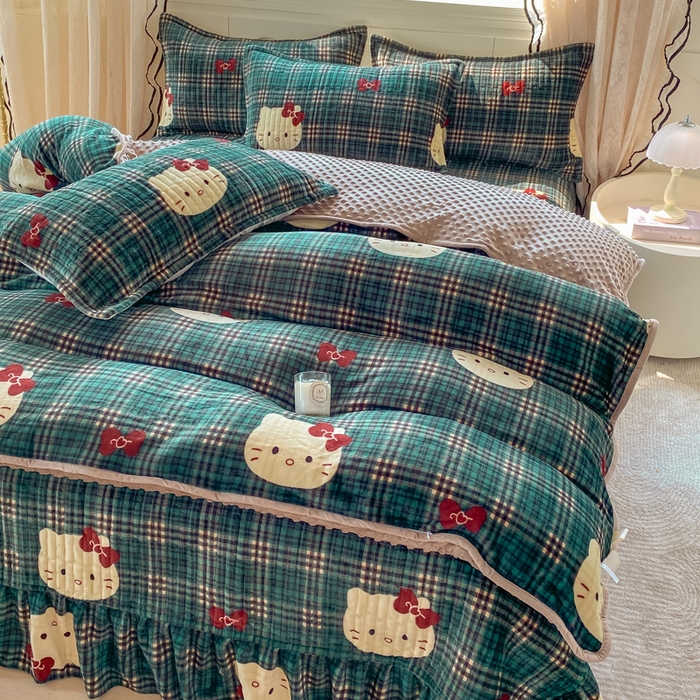 91家纺网 家纺一手货源 找家纺 梦可莱家居 2025秋冬新品豆豆绒床盖大花边四件套猫野