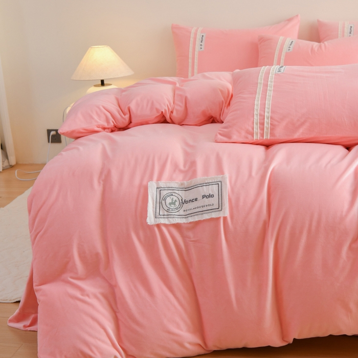 91家纺网 家纺一手货源 找家纺 （总）梵克保罗 2025秋冬新品工艺款刺绣手工DIY婴儿绒四件套