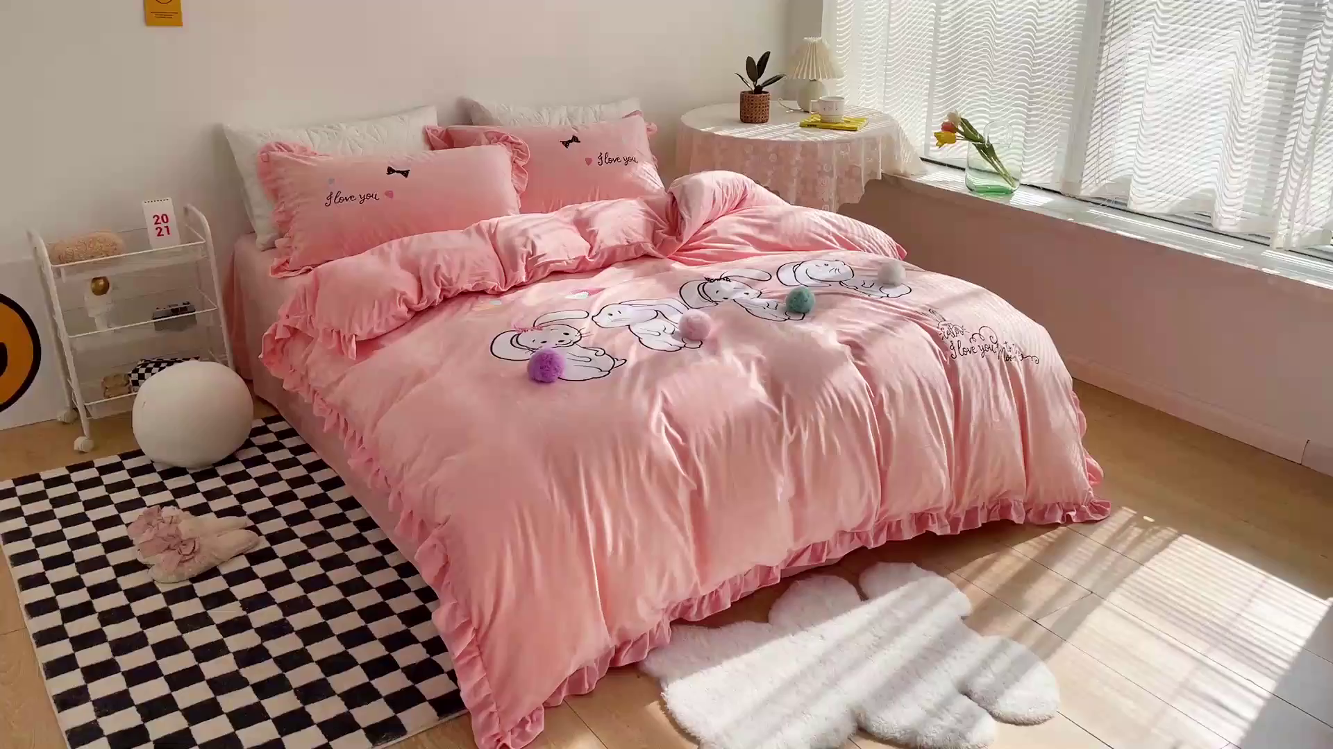 91家纺网 家纺一手货源 找家纺 梵克保罗 2025新款卡通韩版婴儿绒绣花四件套 萌萌兔