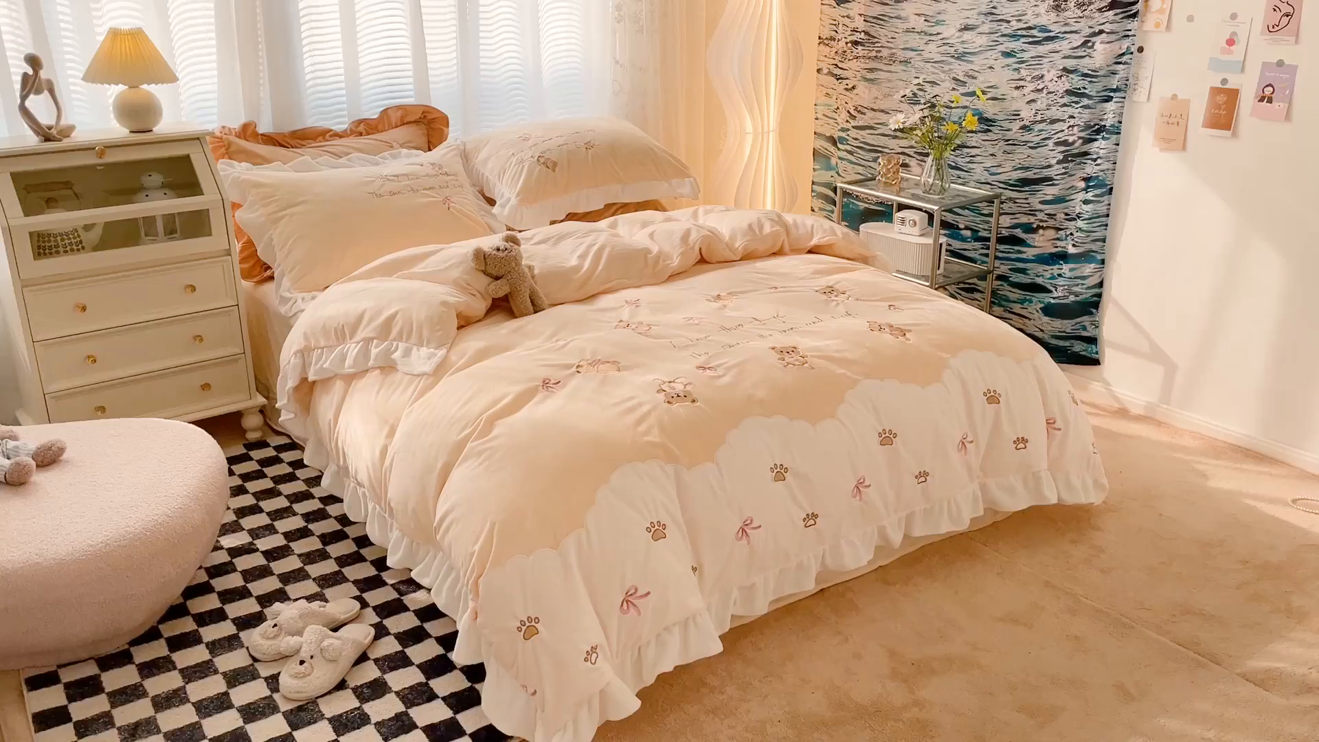 91家纺网 家纺一手货源 找家纺 梵克保罗 2025新款卡通韩版婴儿绒绣花四件套 熊宝贝-米