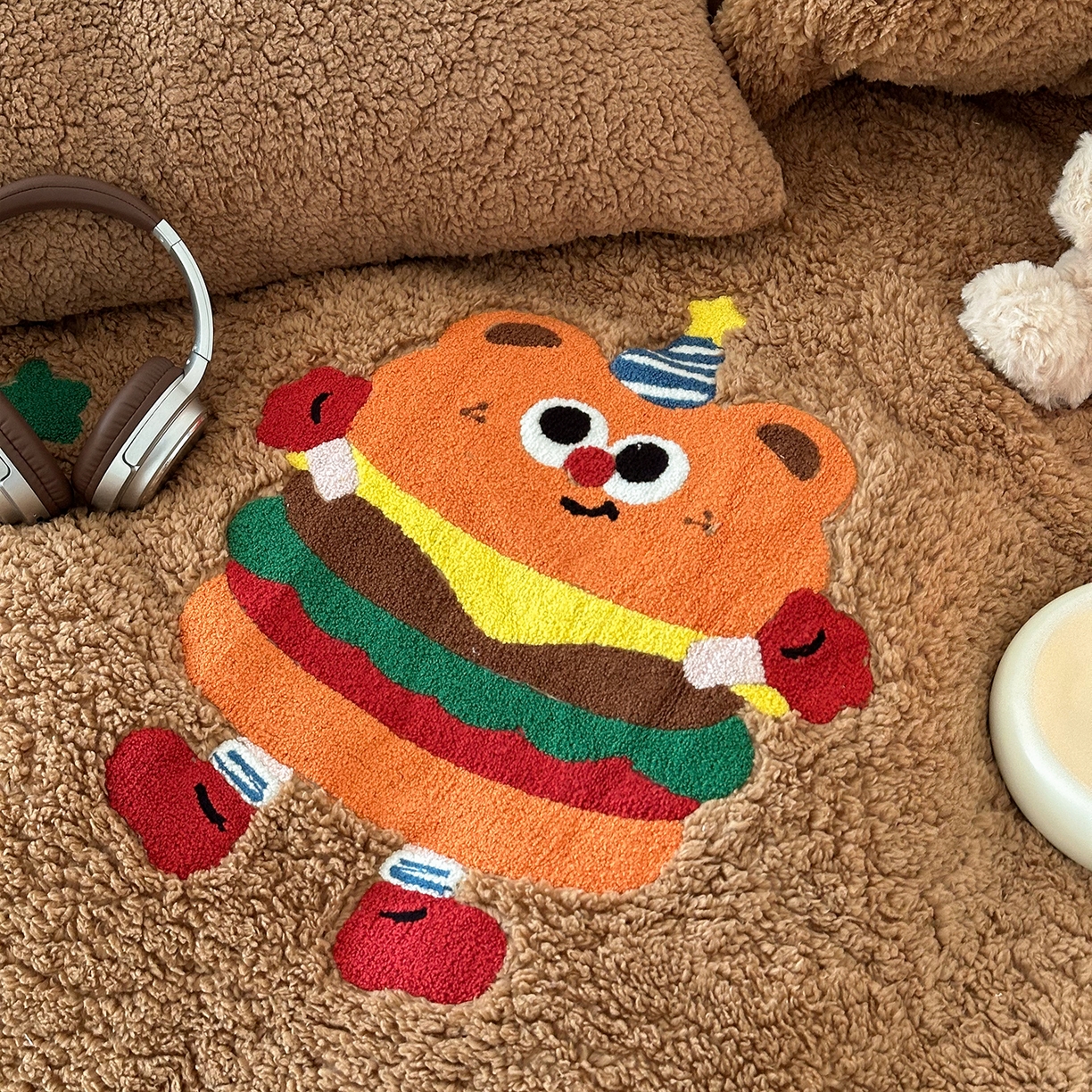 91家纺网 家纺一手货源 找家纺 梓之赫 2025新款小版羊羔绒牛奶绒卡通四件套冬季加厚保暖 汉堡-咖