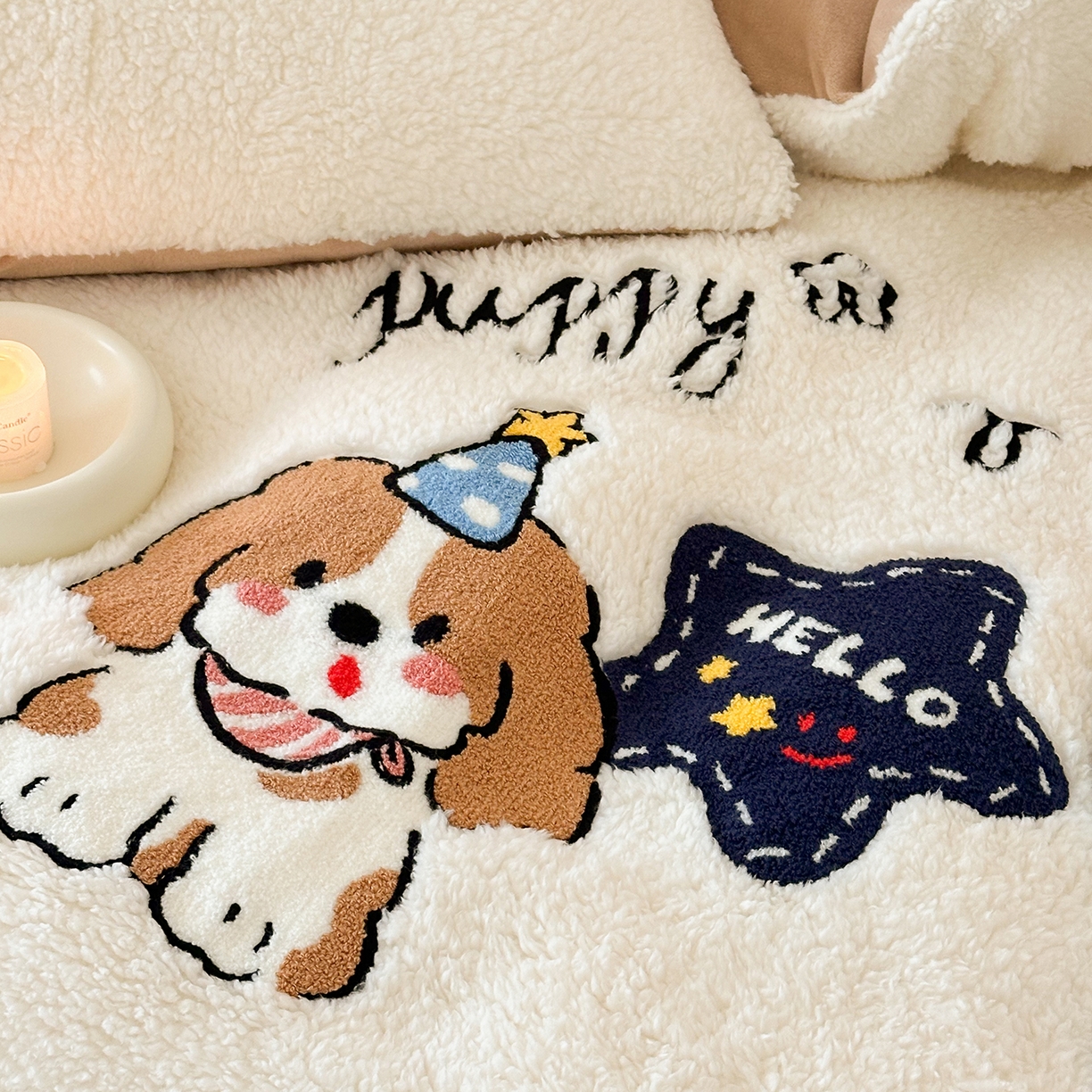 91家纺网 家纺一手货源 找家纺 梓之赫 2025新款小版羊羔绒牛奶绒卡通四件套冬季加厚保暖 星星小狗-白卡其