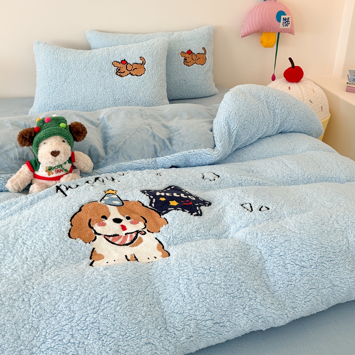 91家纺网 家纺一手货源 找家纺 梓之赫 2025新款小版羊羔绒牛奶绒卡通四件套冬季加厚保暖 星星小狗-蓝