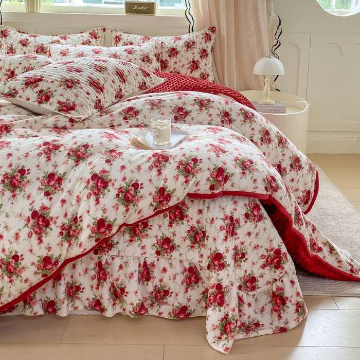 91家纺网 家纺一手货源 找家纺 尚美 2025新款豆豆绒牛奶绒大花边床盖四件套-系列2（床盖花边随机） 梨花洛