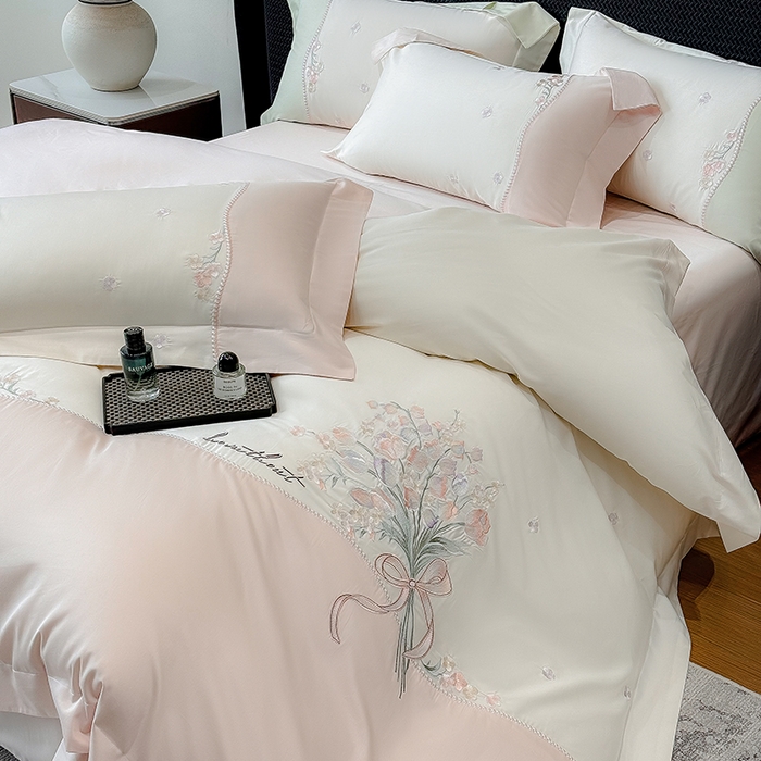 91家纺网 家纺一手货源 找家纺 优悦生活馆 2025新款全棉新疆长绒棉四件套-鸢尾花畔风格二 鸢尾花畔-露娜粉