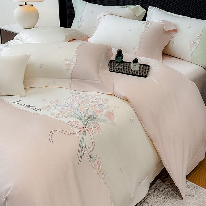 91家纺网 家纺一手货源 找家纺 优悦生活馆 2025新款全棉新疆长绒棉四件套-鸢尾花畔风格二 鸢尾花畔-露娜粉