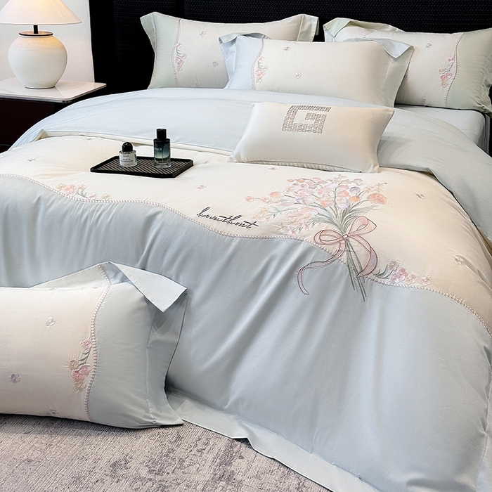 91家纺网 家纺一手货源 找家纺 优悦生活馆 2025新款全棉新疆长绒棉四件套-鸢尾花畔风格二 鸢尾花畔-浅云蓝