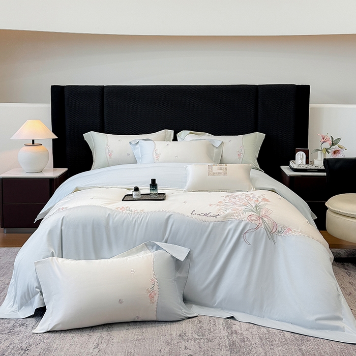 91家纺网 家纺一手货源 找家纺 （总）优悦生活馆 2025新款全棉新疆长绒棉四件套-鸢尾花畔风格二