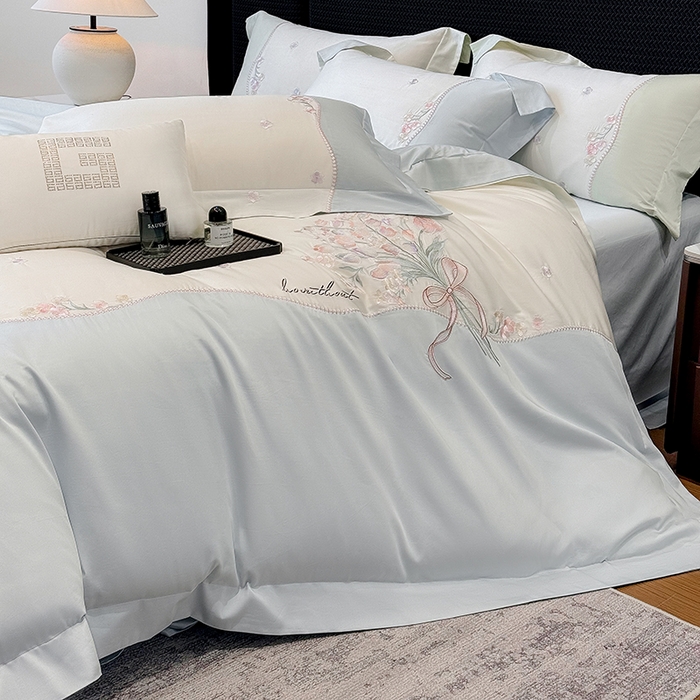 91家纺网 家纺一手货源 找家纺 优悦生活馆 2025新款全棉新疆长绒棉四件套-鸢尾花畔风格二 鸢尾花畔-浅云蓝