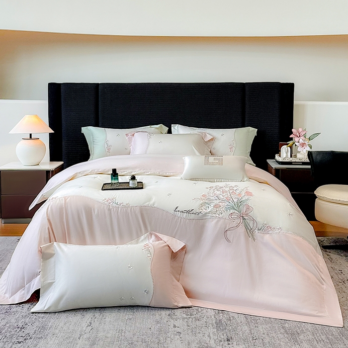 91家纺网 家纺一手货源 找家纺 （总）优悦生活馆 2025新款全棉新疆长绒棉四件套-鸢尾花畔风格二