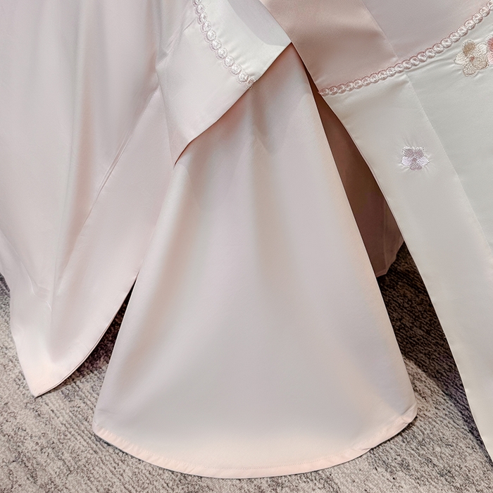 91家纺网 家纺一手货源 找家纺 优悦生活馆 2025新款全棉新疆长绒棉四件套-鸢尾花畔风格二 鸢尾花畔-露娜粉