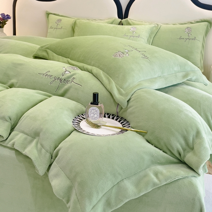 梵克保罗 2025秋冬新款高克重牛奶绒轻奢花卉绣花刺绣-玫瑰庄园 玫瑰庄园-绿