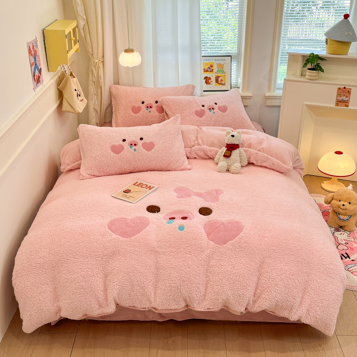 91家纺网 家纺一手货源 找家纺 梓之赫 2025新款大版羊羔绒牛奶绒卡通四件套冬季加厚保暖 爱心猪猪-粉
