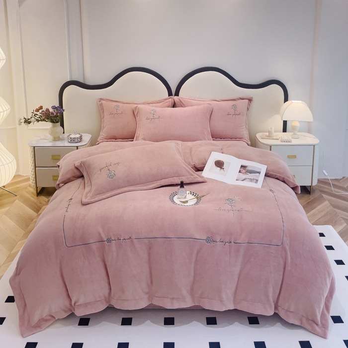 梵克保罗 2025秋冬新款高克重牛奶绒轻奢花卉绣花刺绣-玫瑰庄园 玫瑰庄园-豆沙