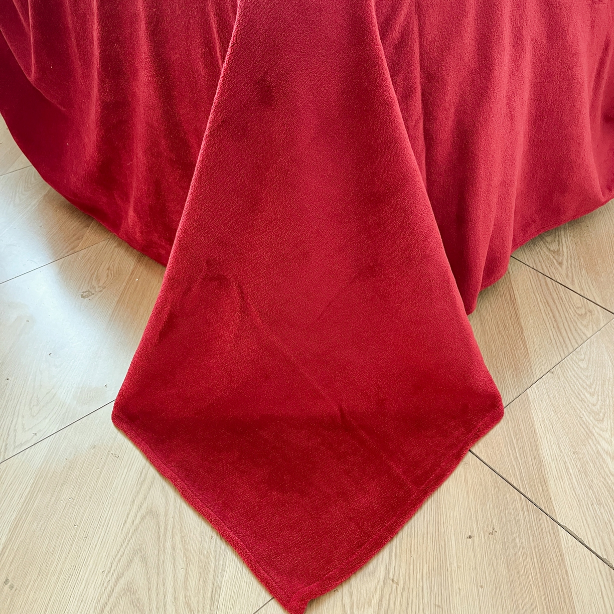 91家纺网 家纺一手货源 找家纺 雅居纺家纺 2025新款贝壳边牛奶绒四件套 贝壳边 春风十里-红