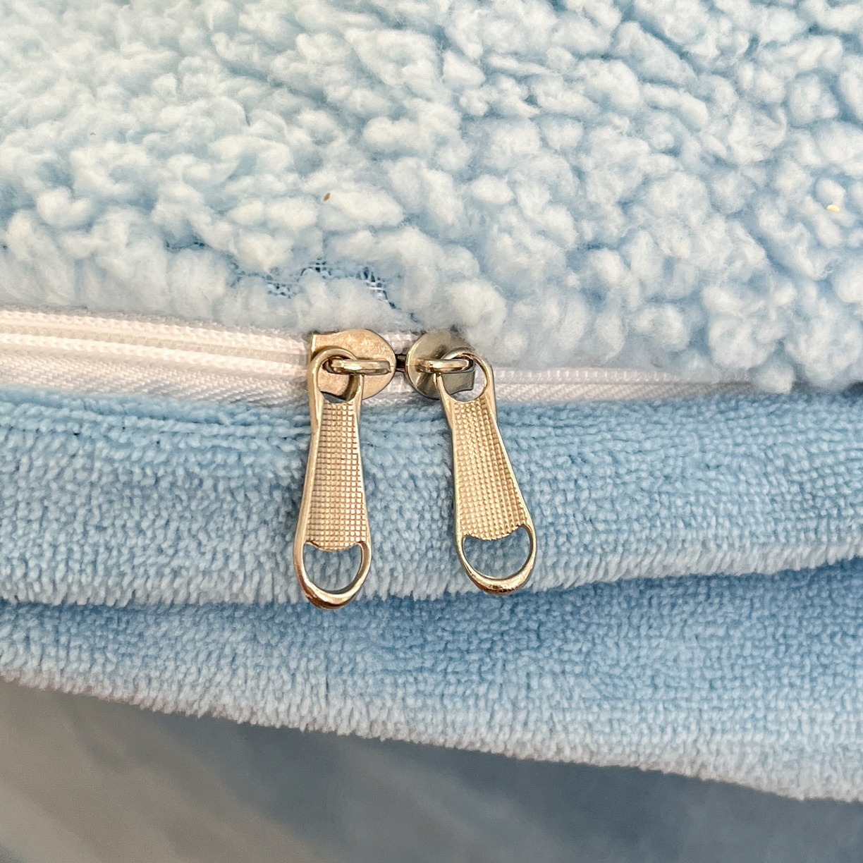 91家纺网 家纺一手货源 找家纺 梓之赫 2025新款大版羊羔绒牛奶绒卡通四件套冬季加厚保暖 晚安狗-蓝