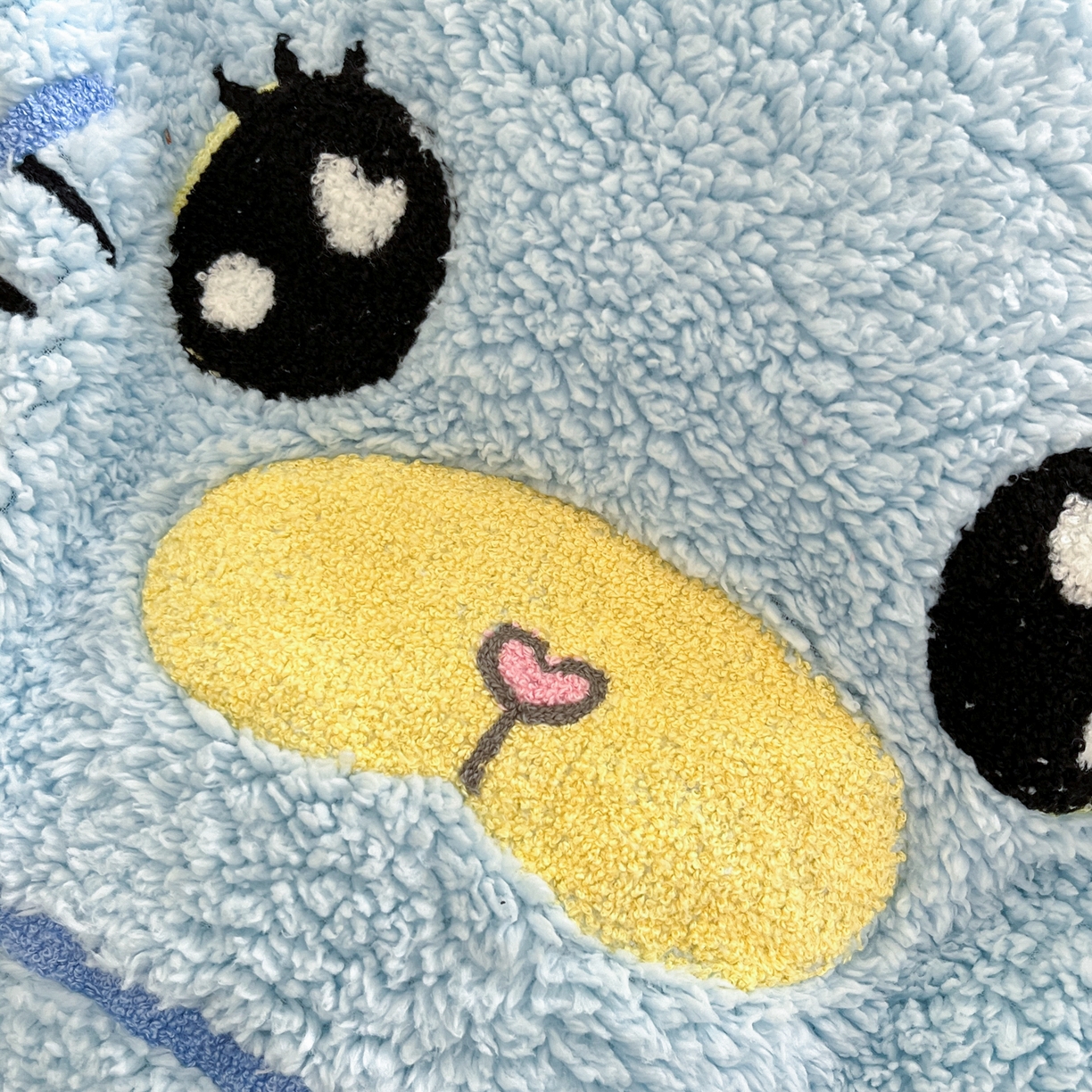 91家纺网 家纺一手货源 找家纺 梓之赫 2025新款大版羊羔绒牛奶绒卡通四件套冬季加厚保暖 大耳鼠狗-蓝