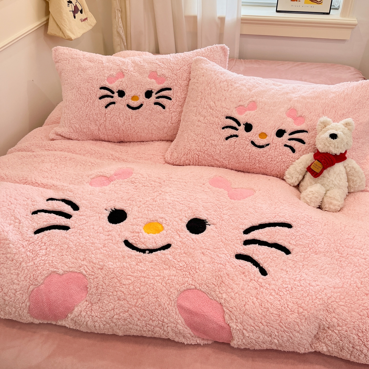 91家纺网 家纺一手货源 找家纺 梓之赫 2025新款大版羊羔绒牛奶绒卡通四件套冬季加厚保暖 可爱猫咪-粉