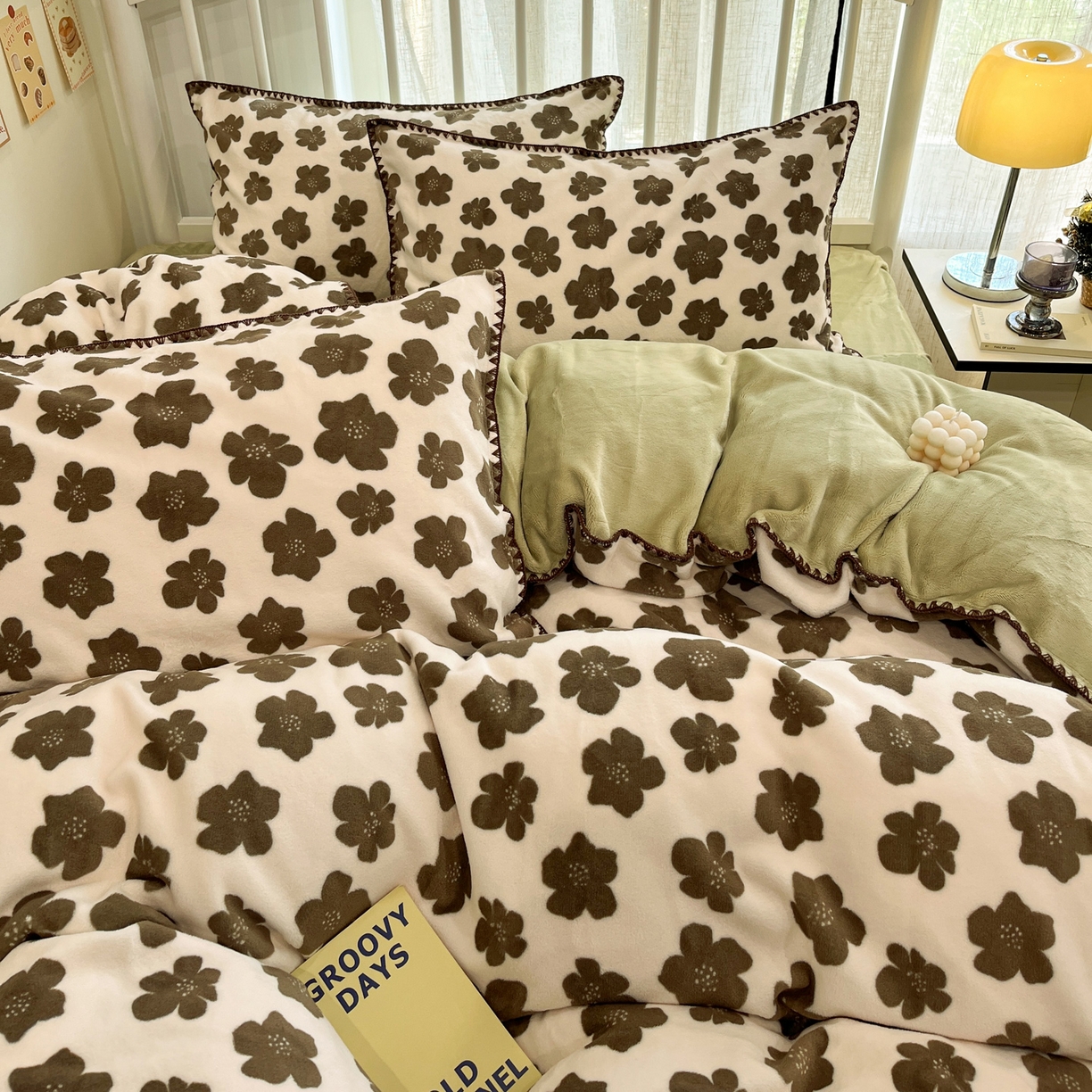 91家纺网 家纺一手货源 找家纺 雅居纺家纺 2025新款贝壳边牛奶绒四件套 贝壳边 春风十里-绿