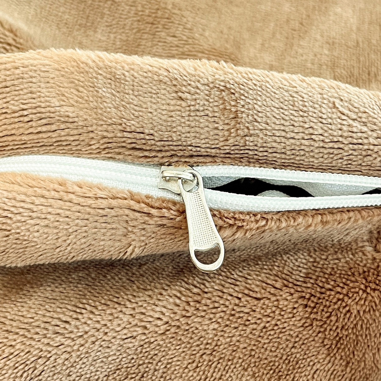 91家纺网 家纺一手货源 找家纺 雅居纺家纺 2025新款贝壳边牛奶绒四件套 贝壳边 春风十里-咖