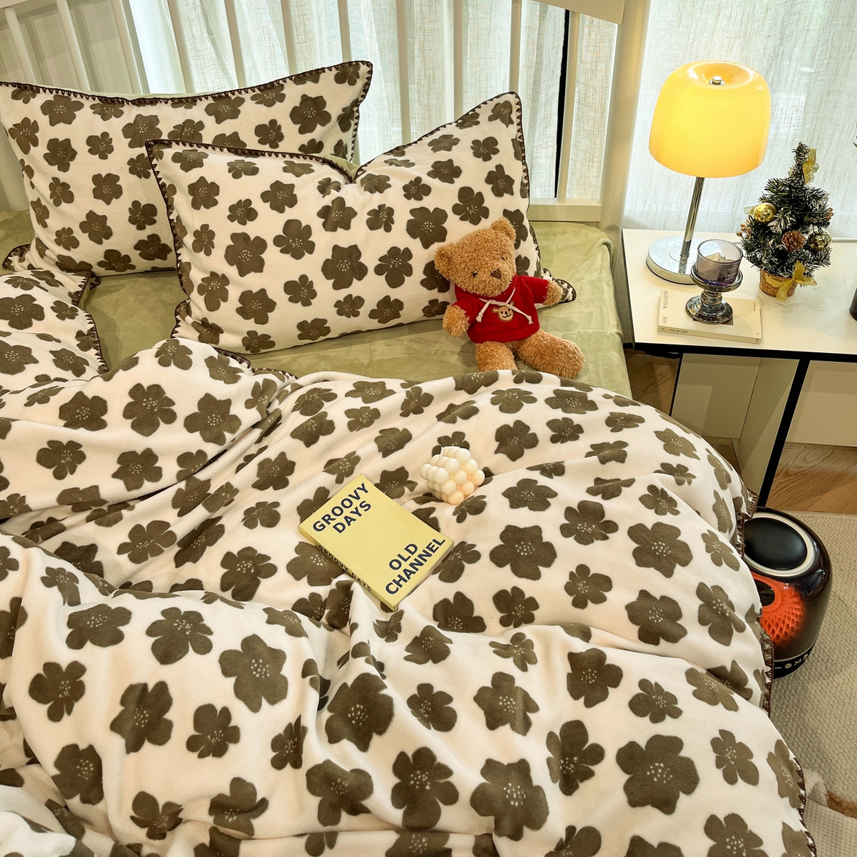 91家纺网 家纺一手货源 找家纺 雅居纺家纺 2025新款贝壳边牛奶绒四件套 贝壳边 春风十里-绿