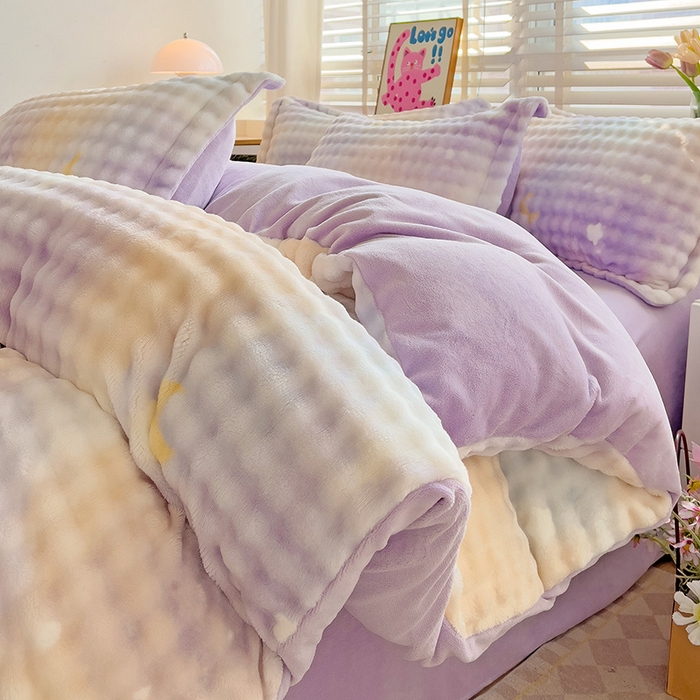 91家纺网 家纺一手货源 找家纺 梵克保罗 2025秋冬新款牛奶绒泡泡绒印花卡通花卉兔毛单被套 梦幻星空