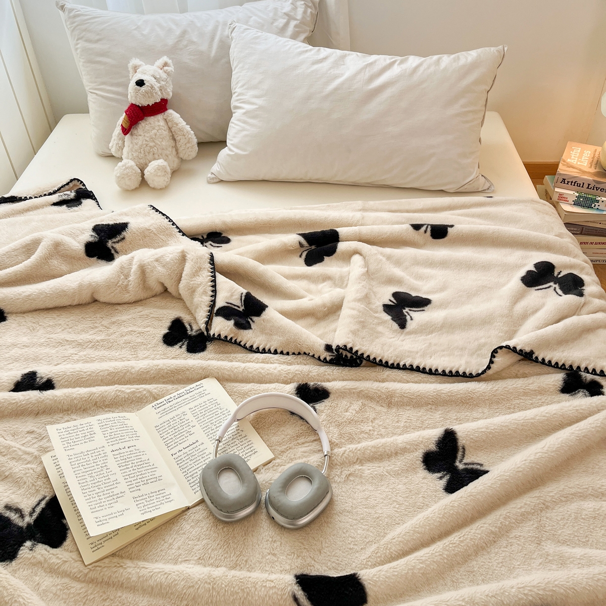 91家纺网 家纺一手货源 找家纺 雅居纺家纺 2025新款贝壳边双面兔绒印花毛毯 毛毯-蝴蝶梦境