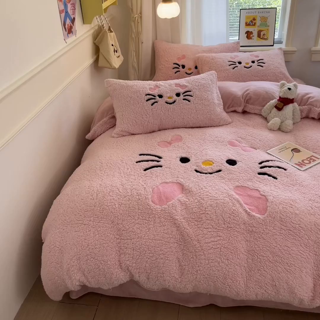 91家纺网 家纺一手货源 找家纺 梓之赫 2025新款大版羊羔绒牛奶绒卡通四件套冬季加厚保暖 可爱猫咪-粉
