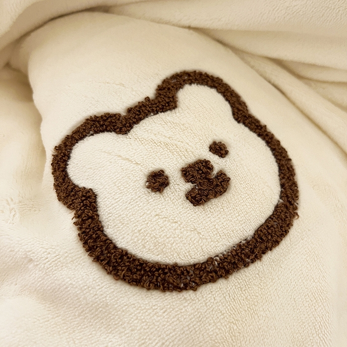 91家纺网 家纺一手货源 找家纺 （总）雅居纺家纺 2025新款高克重牛奶绒毛巾绣四件套-小熊系列