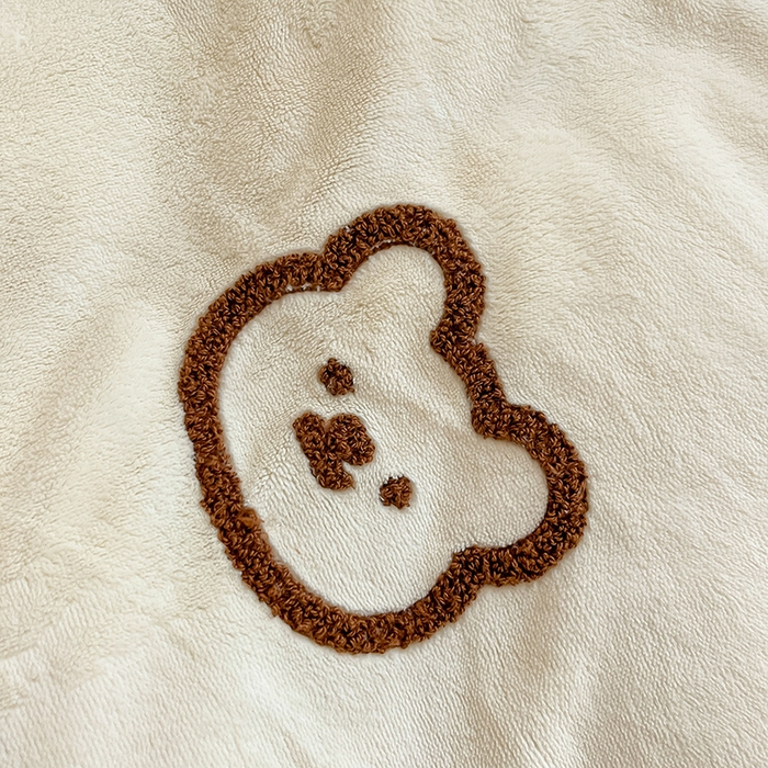 91家纺网 家纺一手货源 找家纺 雅居纺家纺 2025新款高克重牛奶绒毛巾绣四件套-小熊系列 小熊-白咖