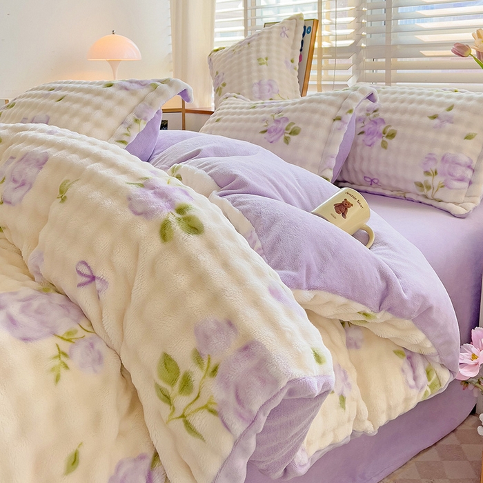 91家纺网 家纺一手货源 找家纺 梵克保罗 2025秋冬新款牛奶绒泡泡绒印花卡通花卉兔毛单被套三件套四件套 田园生活