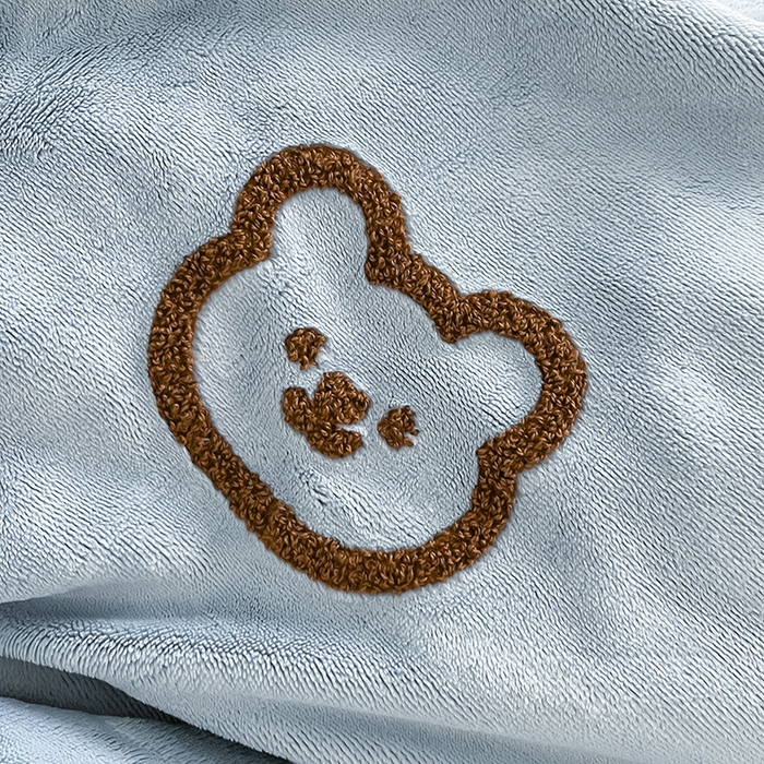 91家纺网 家纺一手货源 找家纺 雅居纺家纺 2025新款高克重牛奶绒毛巾绣四件套-小熊系列 小熊-蓝灰