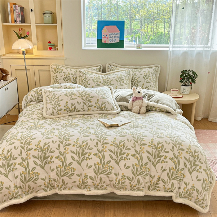 91家纺网 家纺一手货源 找家纺 启程家纺 2025新款雕花牛奶绒四件套包边款 小豆芽-绿-包边款