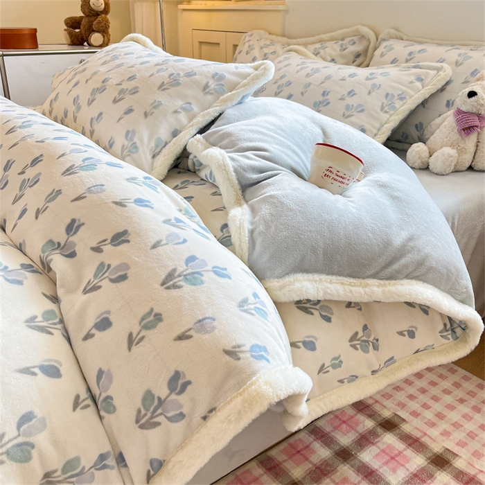 91家纺网 家纺一手货源 找家纺 （总）启程家纺 2025新款雕花牛奶绒四件套包边款